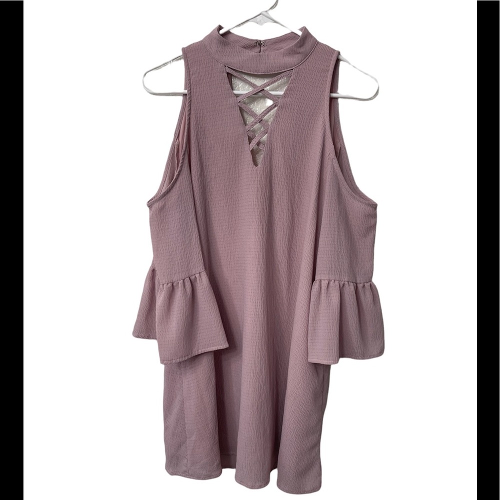 Entro Lavender Ruffle Sleeve Cold Shoulder Dress     Sz (S)